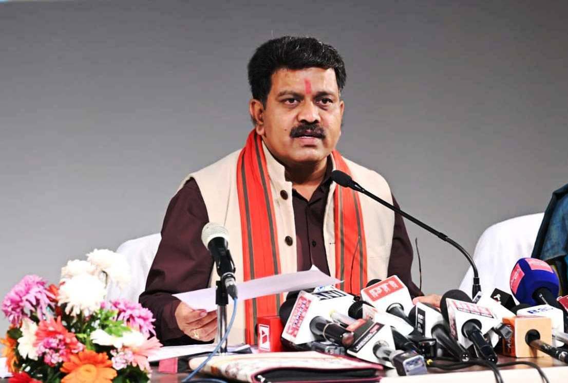 रायपुर : देश में प्रतिदिन सबसे अधिक पीएम आवास बनाने वाला राज्य छतीसगढ़ – उपमुख्यमंत्री विजय शर्मा…