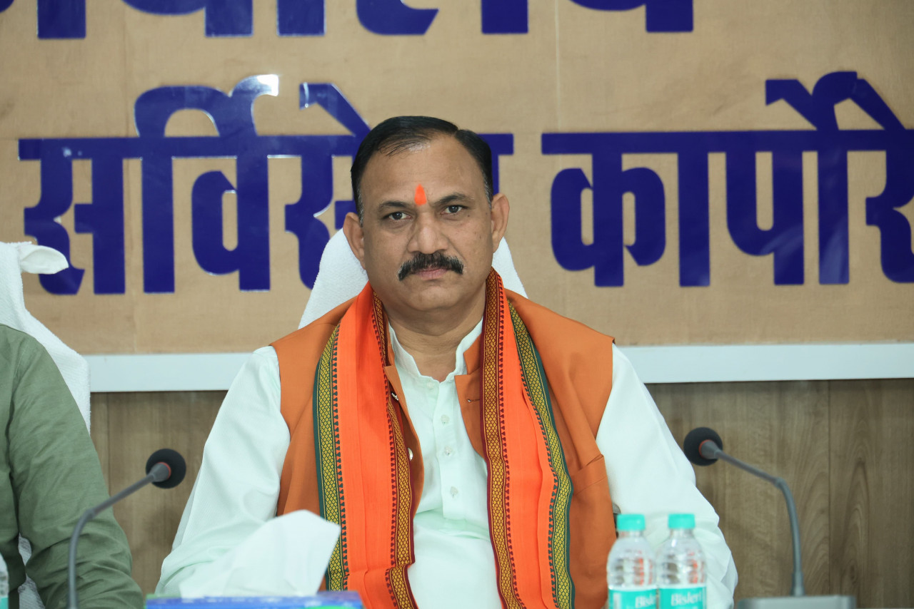 रायपुर : स्वास्थ्य मंत्री श्याम बिहारी जायसवाल ने सीजीएमएससी की समीक्षा बैठक में दिए महत्वपूर्ण निर्देश…