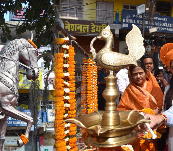 рд░рд╛рдЬреНрдпрдкрд╛рд▓ рдбреЗрдХрд╛ рдиреЗ рдЫрддреНрд░рдкрддрд┐ рд╢рд┐рд╡рд╛рдЬреА рдорд╣рд╛рд░рд╛рдЬ рдХреА рдЬрдпрдВрддреА рдкрд░ рдХрд┐рдпрд╛ рдирдорди…