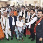 रायपुर : जगदलपुर के वृहद किसान सम्मेलन में उप मुख्यमंत्री विजय शर्मा हुए शामिल…