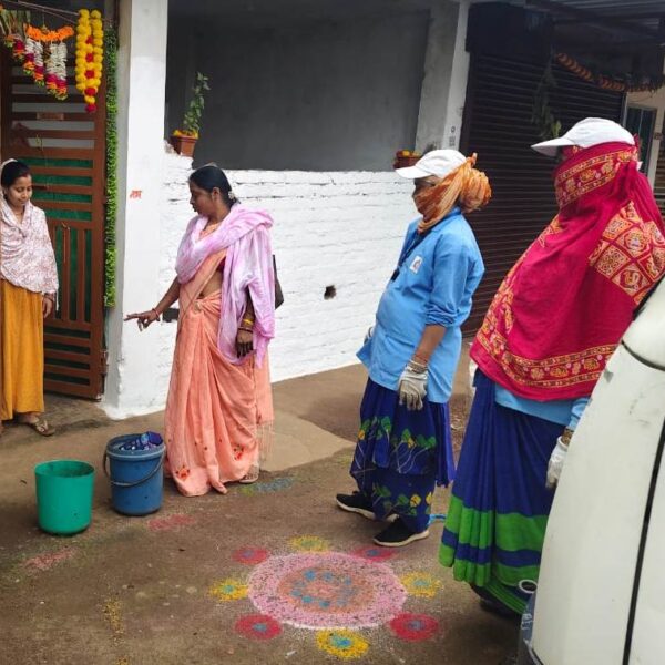राजनांदगांव शहर को स्वच्छ एवं सुंदर रखने के लिए 442 स्वच्छता दीदीयों द्वारा किया जा रहा डोर टू डोर कचरा संग्रहण…