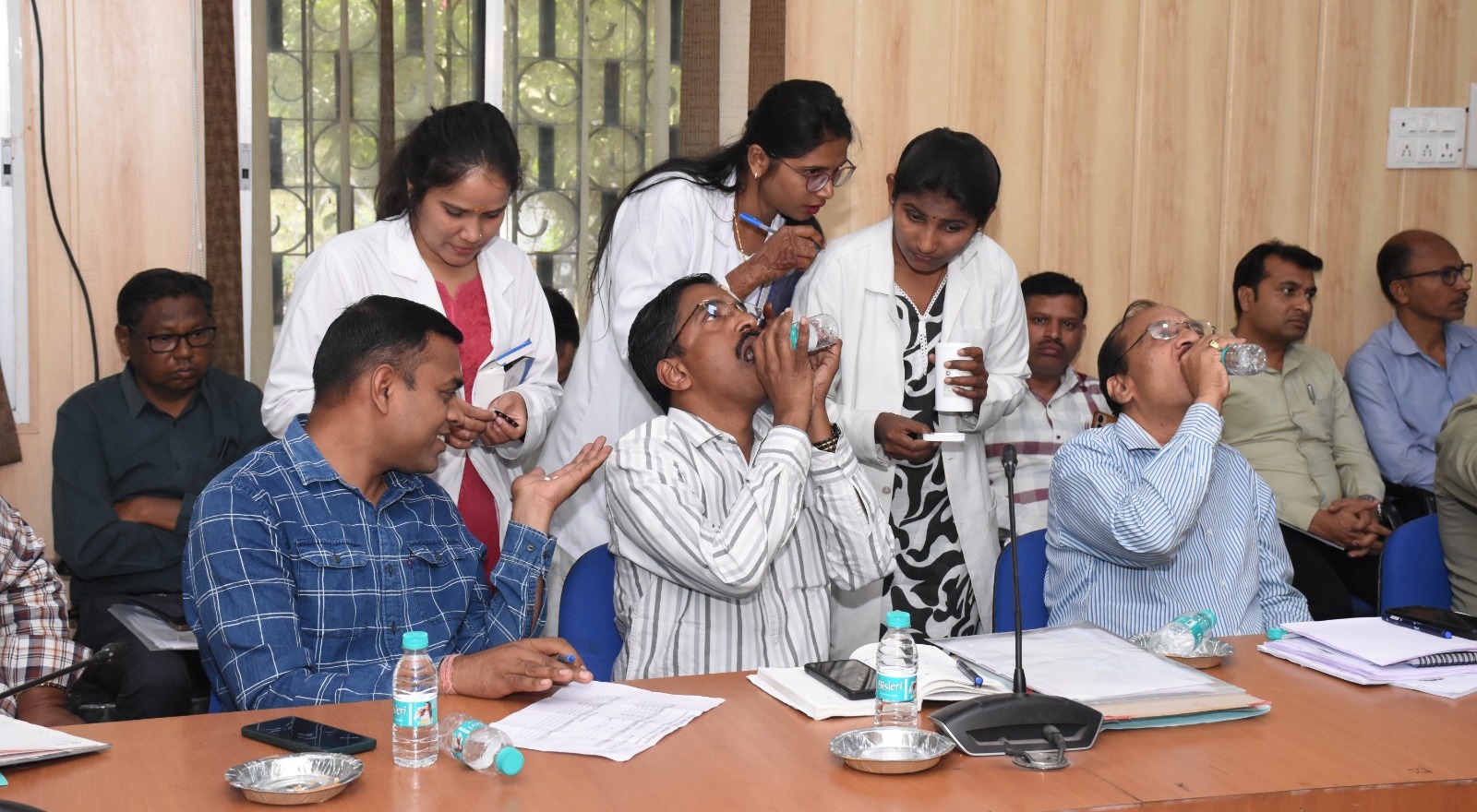 राजनांदगांव: कलेक्टर ने फाइलेरिया रोधी दवा का सेवन कर एमडीए अभियान का किया शुभारंभ…