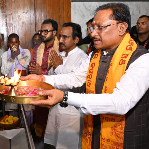 रायपुर : मुख्यमंत्री विष्णु देव साय ने जगन्नाथ मंदिर में की पूजा-अर्चना…