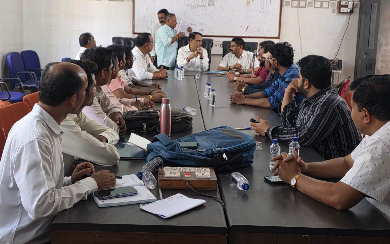 राजनांदगांव : डोंगरगढ़ मेला में शामिल होने वाले पदयात्रियों एवं श्रद्धालुओं की सेवा पंडालों में सुविधा के लिए स्वास्थ्य कर्मियों की लगाई गई ड्यूटी…