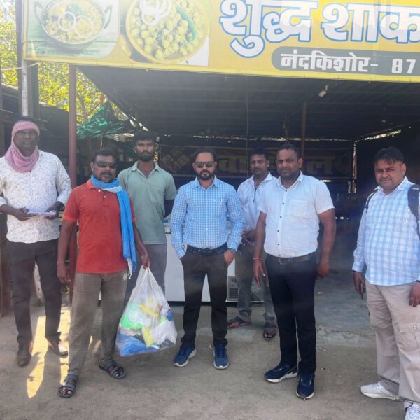 राजनांदगांव : दुकानदारों एवं नागरिकों से पॉलीथिन का उपयोग नहीं करने तथा कपड़े या कागज के थैलों का उपयोग करने की अपील…