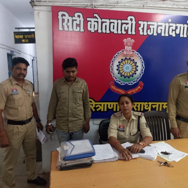 राजनांदगांव : राजनांदगांव में अवैध हथियार पर सख्ती, 13 इंच चाकू के साथ युवक पकड़ा गया…