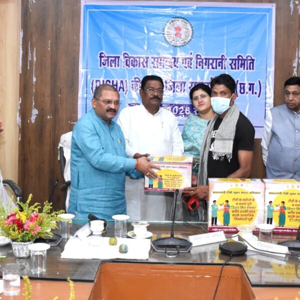 राजनांदगांव: सांसद ने टीबी मरीजों को प्रदान किए पोषण किट…