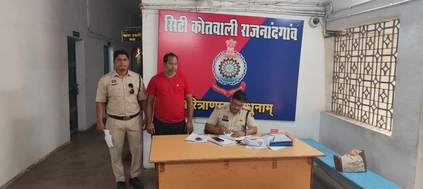 राजनांदगांव: देर रात पान ठेला खुला, संचालक गिरफ्तार…