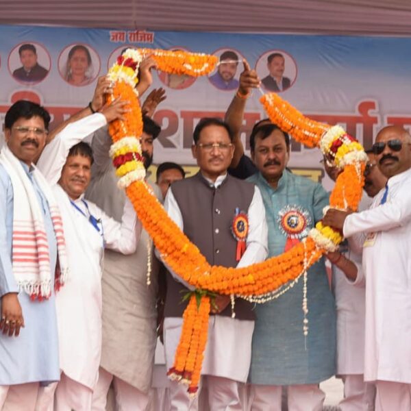 छत्तीसगढ़ में सामूहिक विवाह बना सामाजिक एकता का उत्सव, मुख्यमंत्री ने 13 नवदंपतियों को दिया आशीर्वाद…