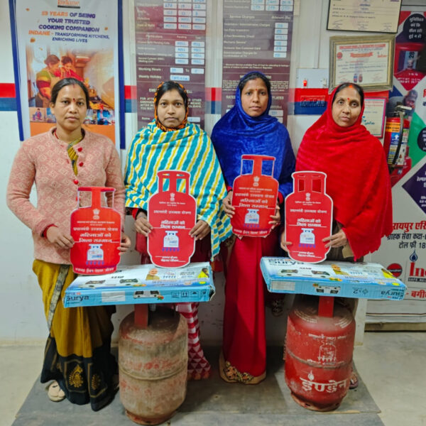 रायपुर : प्रधानमंत्री उज्ज्वला योजना से जशपुर की महिलाओं को बड़ी राहत, धुएँ से मुक्ति के साथ जीवन हुआ आसान…