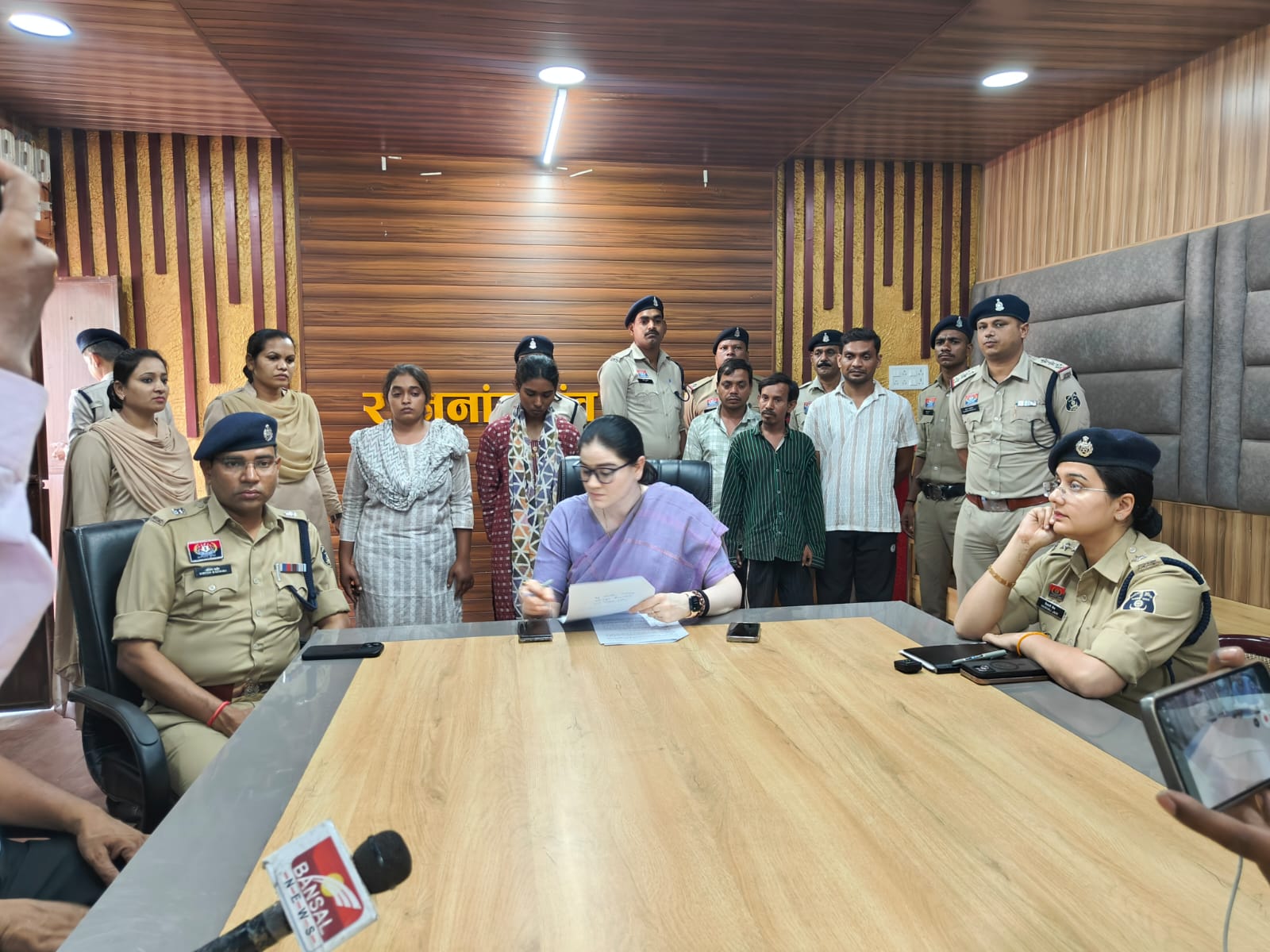 राजनांदगांव : सतर्क पुलिस ने नाकाम की साजिश,अपहरणकर्ताओं के चंगुल से निकलीं फुलबासन यादव…