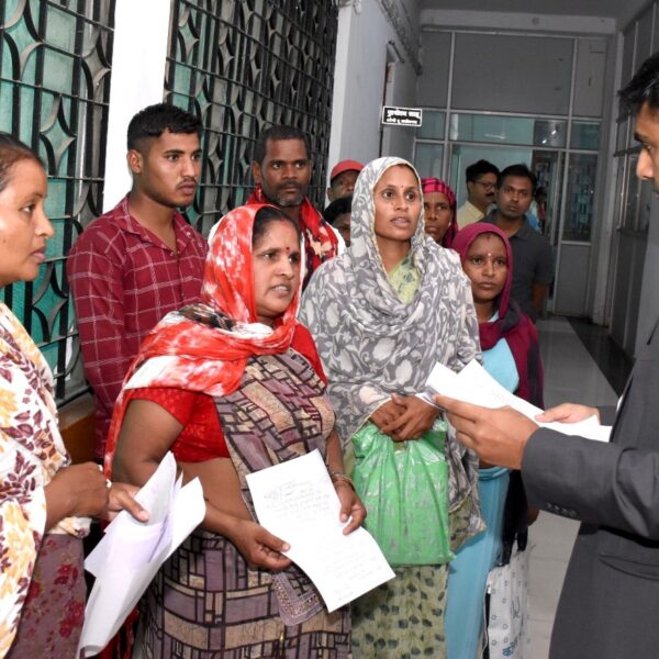 जनदर्शन में प्राप्त आवेदनों का प्राथमिकता के साथ निराकरण करने के दिए निर्देश…