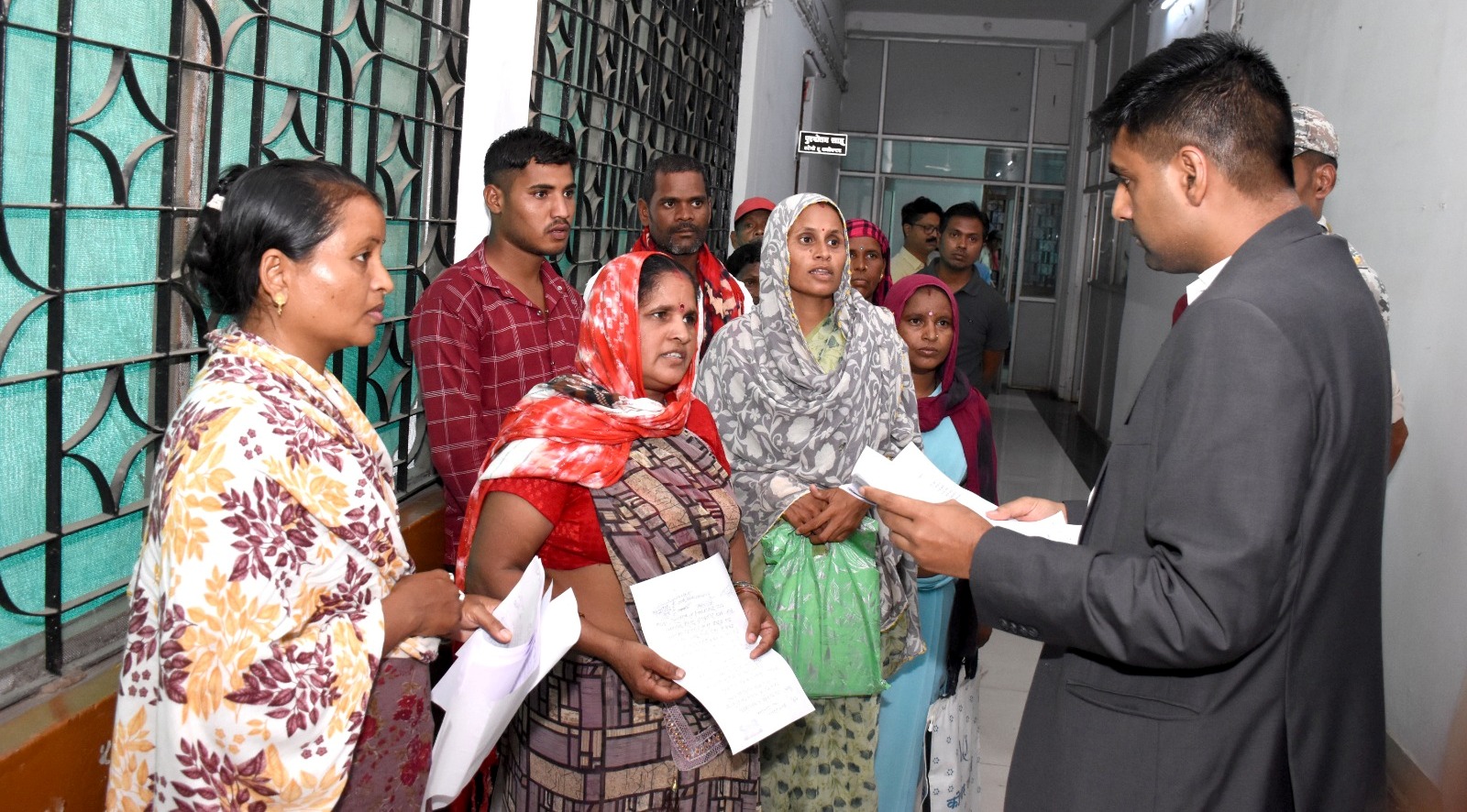 जनदर्शन में प्राप्त आवेदनों का प्राथमिकता के साथ निराकरण करने के दिए निर्देश…