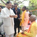 रायपुर : ’ज्ञान भारतम् अभियान के अंतर्गत बड़े कनेरा में मिलीं 150 वर्ष पुरानी दुर्लभ पांडुलिपियां’…