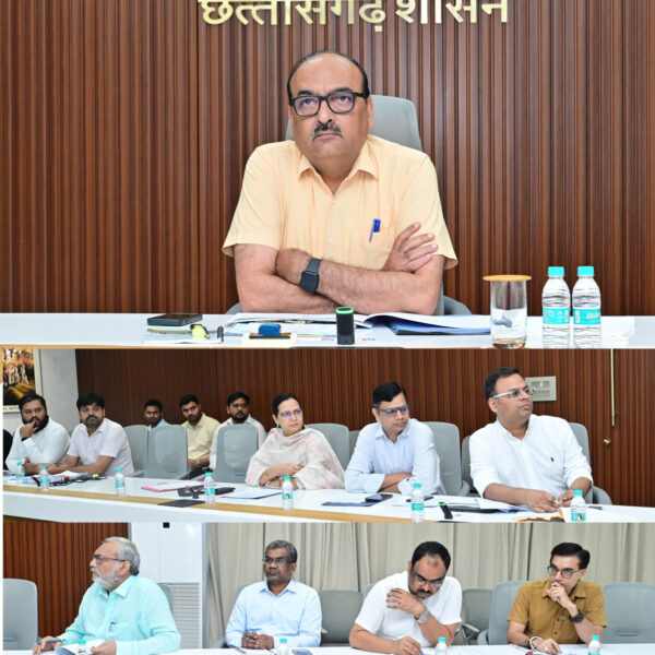 रायपुर : ’प्रधानमंत्री आवास योजना (शहरी)’: ’राज्य स्तरीय स्वीकृति एवं निगरानी समिति की बैठक मुख्य सचिव की अध्यक्षता में सम्पन्न’…