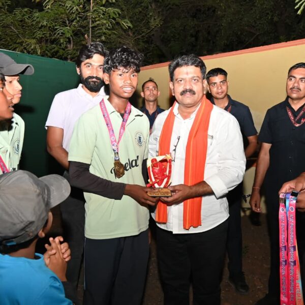 रायपुर : उप मुख्यमंत्री विजय शर्मा ने राष्ट्रीय पदक विजेता बेसबॉल खिलाडि़यों का किया सम्मान…