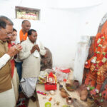 रायपुर : मुख्यमंत्री विष्णुदेव साय ने ऐतिहासिक चतुर्भुज विष्णु मंदिर में की पूजा-अर्चना, प्रदेश की सुख-समृद्धि की कामना…