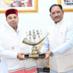 मुख्यमंत्री विष्णुदेव साय से कर्नाटक के राज्यपाल थावरचंद गहलोत ने की सौजन्य भेंट…