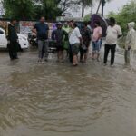 राजनांदगांव : रात से लगातार बारिश, निगम का अमला सुबह से सक्रिय, महापौर आयुक्त एवं निगम अध्यक्ष ने लिया पानी भरान क्षेत्रों का जायजा…