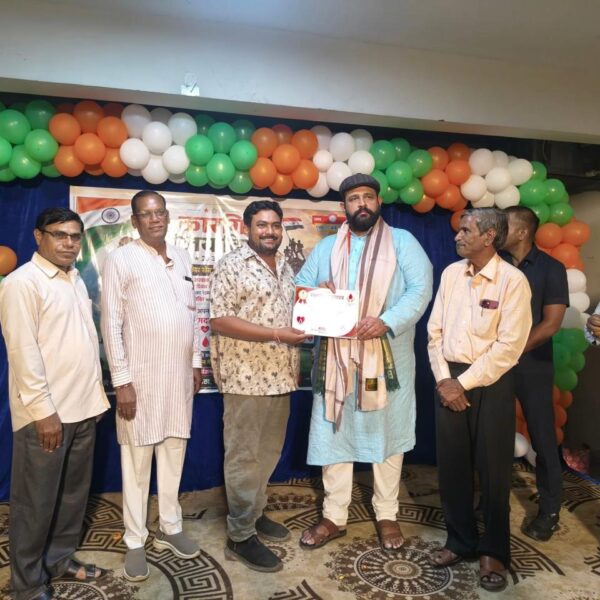 चकरभाठा में कारगिल विजय दिवस पर वीर सैनिकों का सम्मान और स्वैच्छिक रक्तदान शिविर संपन्न 100 रक्तदाताओं ने किया महादान…