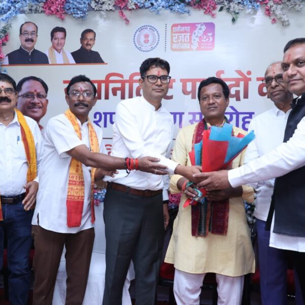 नामनिर्दिष्ट पार्षदों के शपथ ग्रहण समारोह में शामिल हुए वित्त मंत्रीओपी चौधरी…