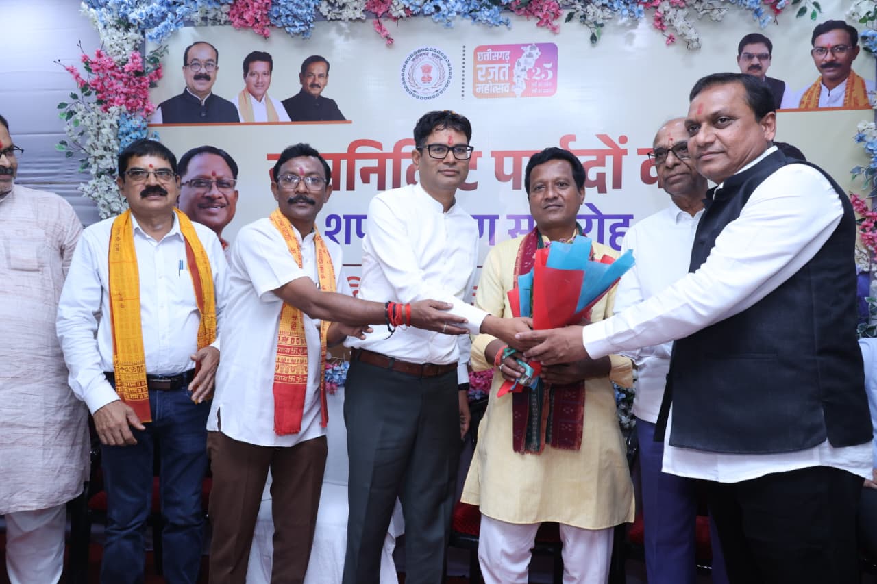 नामनिर्दिष्ट पार्षदों के शपथ ग्रहण समारोह में शामिल हुए वित्त मंत्रीओपी चौधरी…
