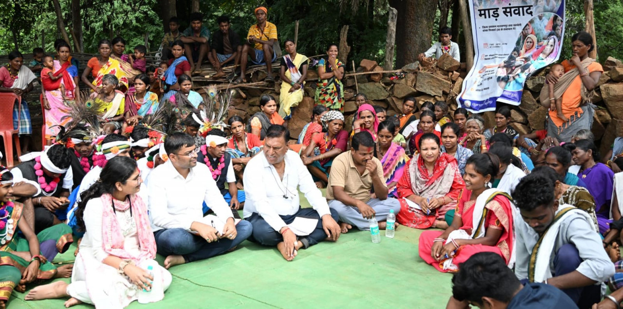 अबूझमाड़ के अंधेरे को चीर कर पहुंची शिक्षा की रोशनी…