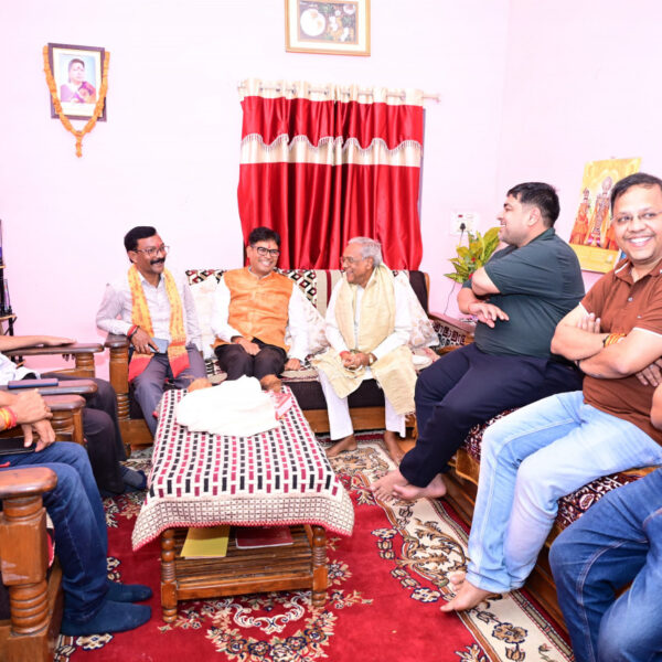 सेवा, सुशासन और जनकल्याण के 12 वर्ष पूर्ण होने पर विशेष जनसंपर्क अभियान के तहत वित्त मंत्री ओ.पी. चौधरी ने प्रबुद्ध नागरिकों से किया संवाद…