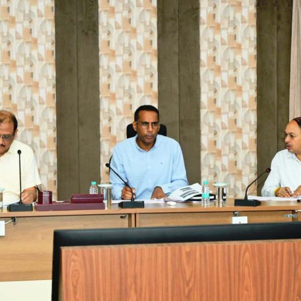 लोक निर्माण विभाग के सचिव ने जेलों में निर्माणाधीन कार्यों की प्रगति की समीक्षा की…