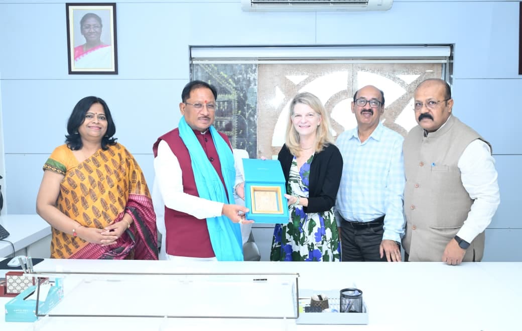 रायपुर : मुख्यमंत्री विष्णु देव साय की पहलःस्वस्थ माताएं, स्वस्थ बच्चे और कुपोषण मुक्त छत्तीसगढ़ के लिए बनेगी समन्वित रणनीति…