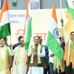 मुख्यमंत्री विष्णु देव साय ने हाथ में तिरंगा थामकर किया भव्य तिरंगा यात्रा का नेतृत्व…
