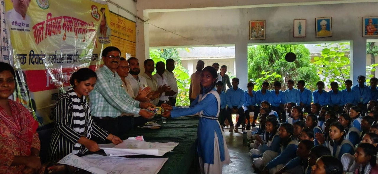 रायपुर : छत्तीसगढ़ को बाल विवाह मुक्त बनाने के लिए छात्राओं को किया जागरूक, सुरक्षा एवं अधिकारों की दी जानकारी…