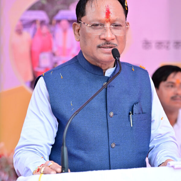 जशपुर में आधुनिक फुटबॉल स्टेडियम के निर्माण के लिए 5.49 करोड़ रुपये की प्रशासकीय स्वीकृति…