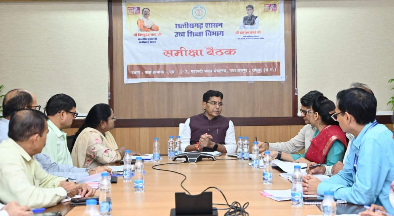 700 सहायक प्राध्यापकों की भर्ती और पदोन्नति प्रक्रिया में अनावश्यक विलंब न करें – उच्च शिक्षा मंत्री टंक राम वर्मा…