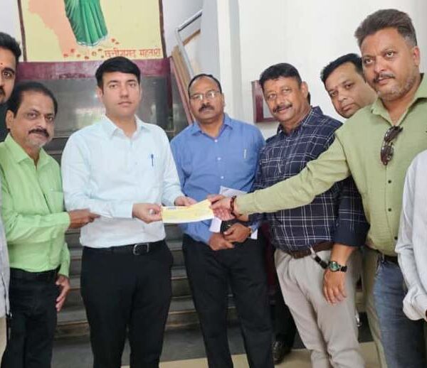 बाढ़ प्रभावितों की राहत और पुनर्वास के लिए प्रशासन के साथ समाज और स्कूली बच्चे भी आए आगे…