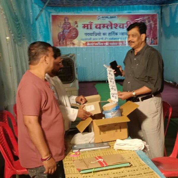 राजनांदगांव: श्रद्धालुओं की सुविधा हेतु मार्ग में विभिन्न स्थानों पर लगाए गए सेवा पंडाल…