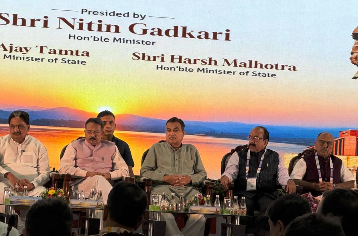 उप मुख्यमंत्री अरुण साव सड़क एवं राष्ट्रीय राजमार्ग पर राष्ट्रीय चिंतन शिविर में हुए शामिल…