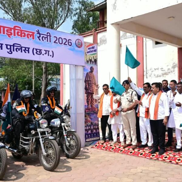 राष्ट्रीय एकता और नशामुक्त भारत का संदेश लेकर कबीरधाम पहुंची राष्ट्रीय बाइक रैली का भव्य स्वागत…