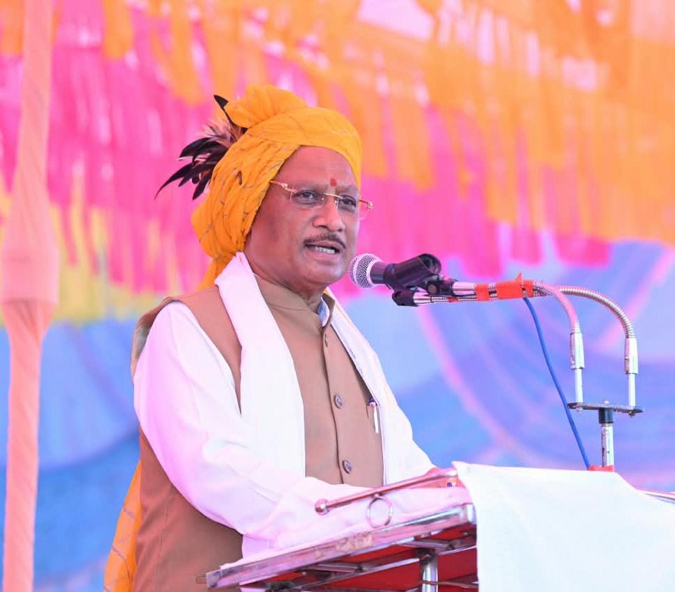 विजयादशमी सत्य और धर्म की विजय का पर्व, अपने भीतर की बुराइयों पर विजय पाकर प्रेम और सद्भाव के साथ आगे बढ़ने की प्रेरणा देता है : मुख्यमंत्री साय…